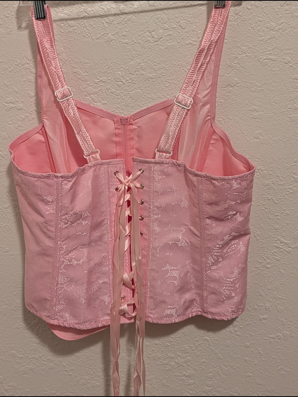 Amazon Pink Brocade Corset Top with Ribbon Back - Picture 2 of 4